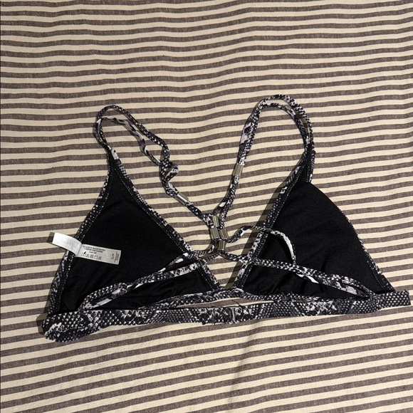 La Vie En Rose Black and White Bikini Top - Picture 3 of 3